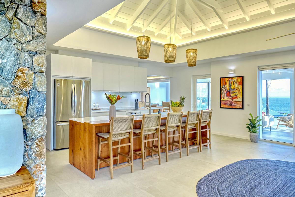 40.Location villa de luxe piscine vue mer Ste Anne Guadeloupe_Cuisine